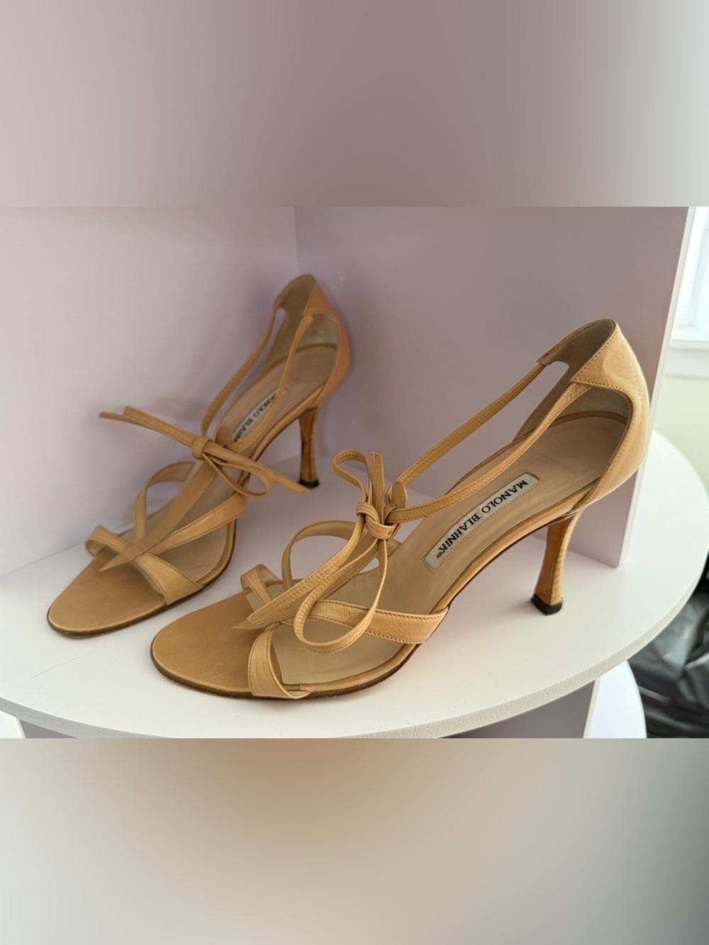 Manolo Blahnik Tan Leather Strappy Knot-Heel Sandals - Picture 5 of 8
